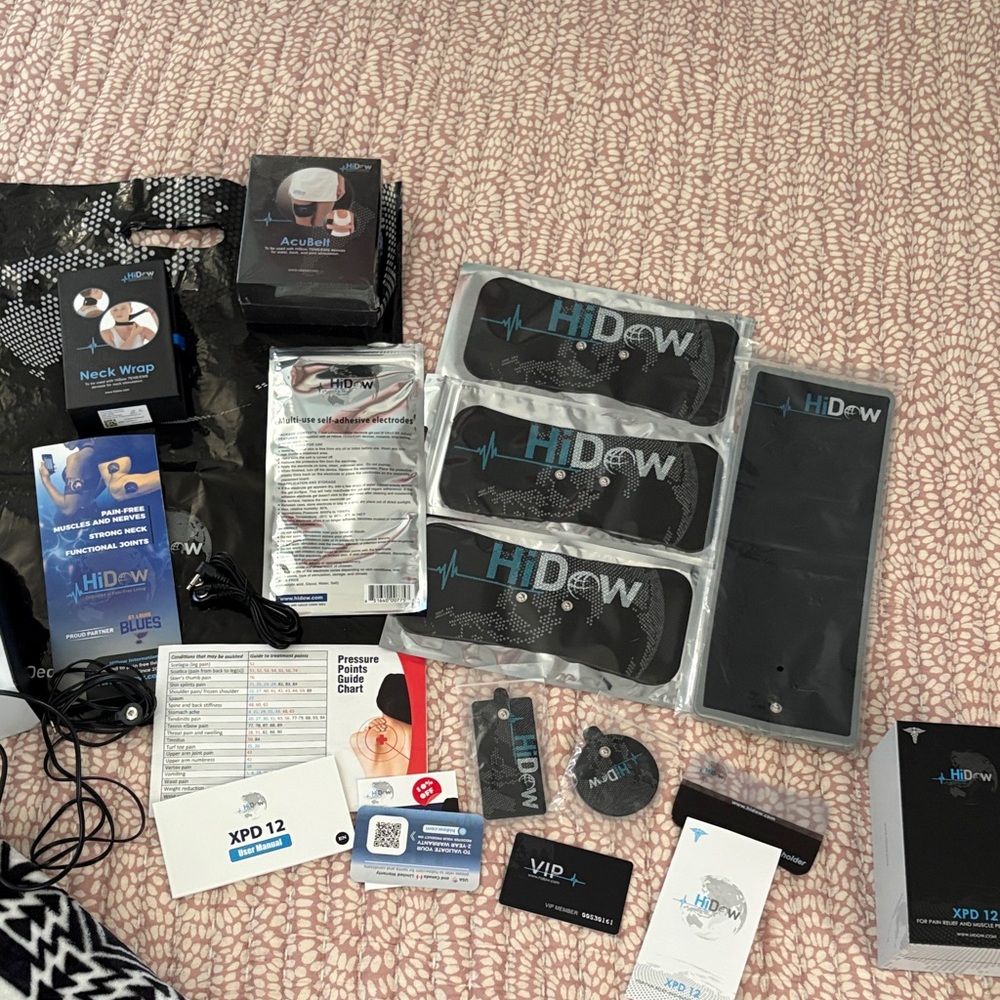 Black and Blue Pain Relief Device Set